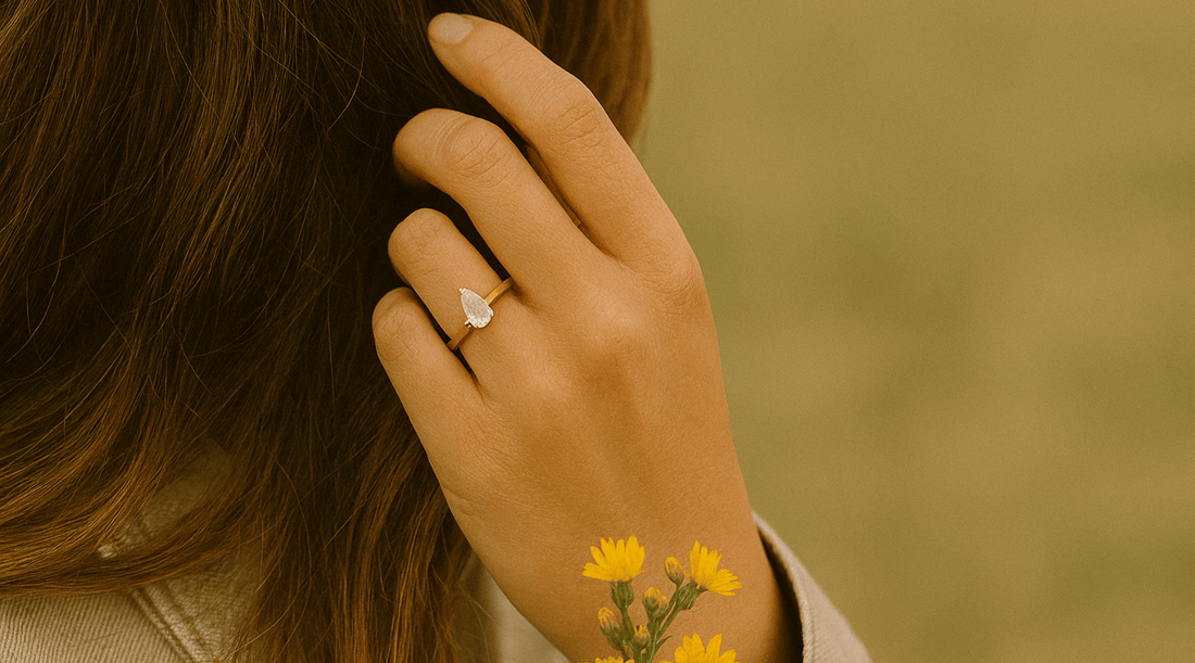 Which Way Should a Pear Shaped Engagement Ring Face?