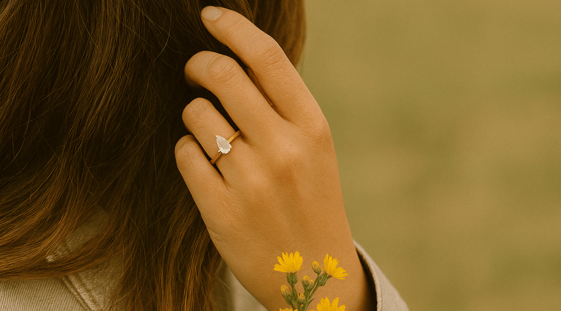 Which Way Should a Pear Shaped Engagement Ring Face?