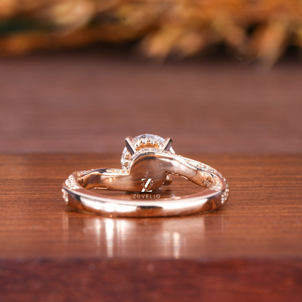 Round Cut Twisted Diamond Ring - Zuvelio.com