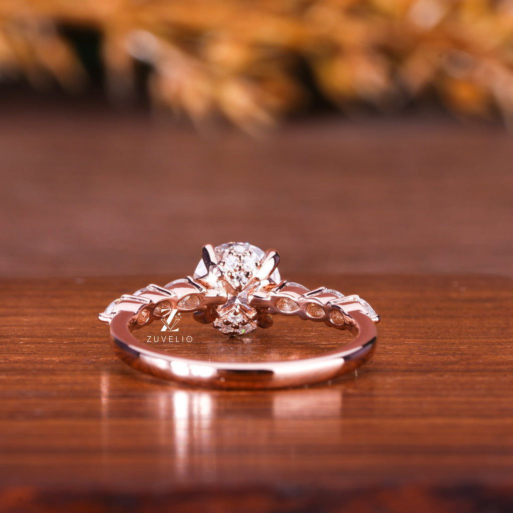 Round Cut Diamond Ring