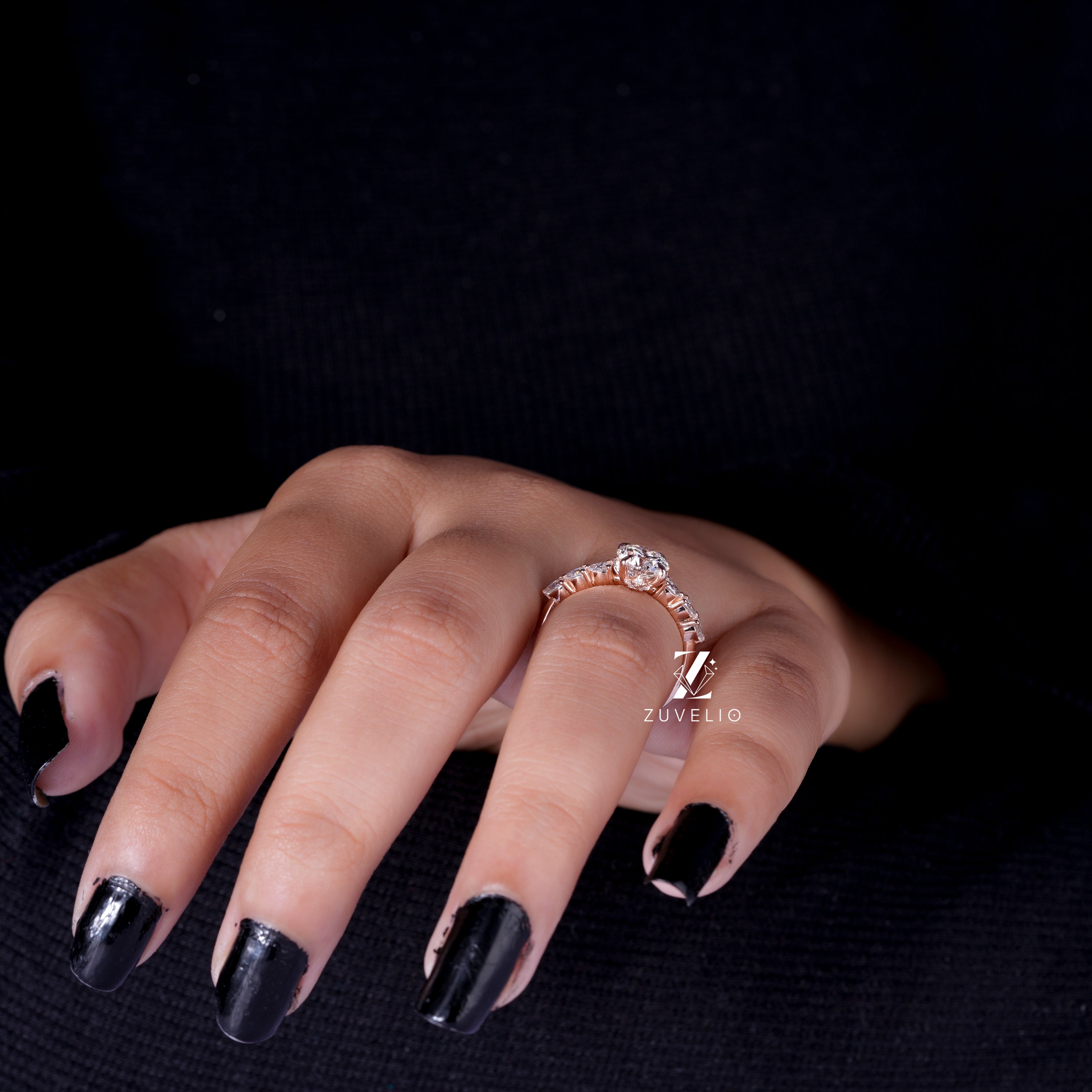 Round Cut Diamond Ring