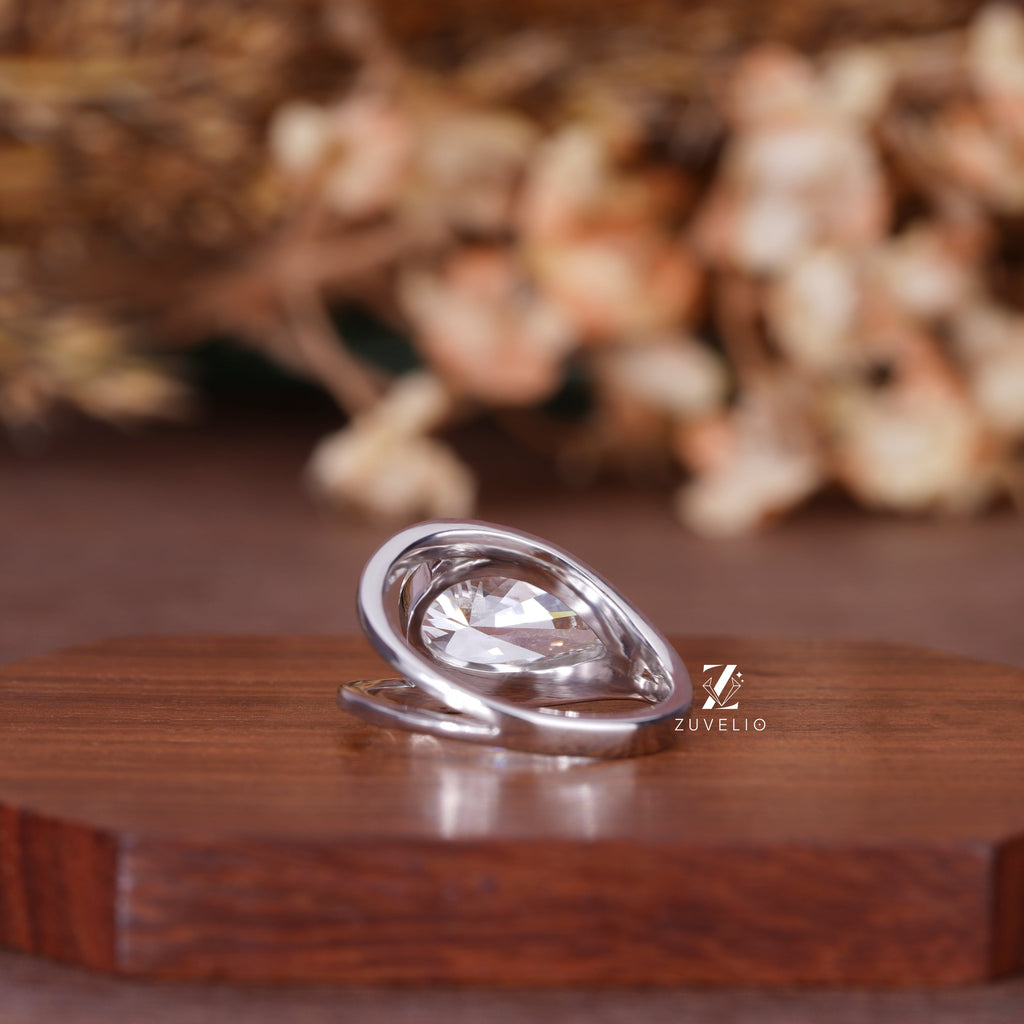 Pear Lab Diamond Ring