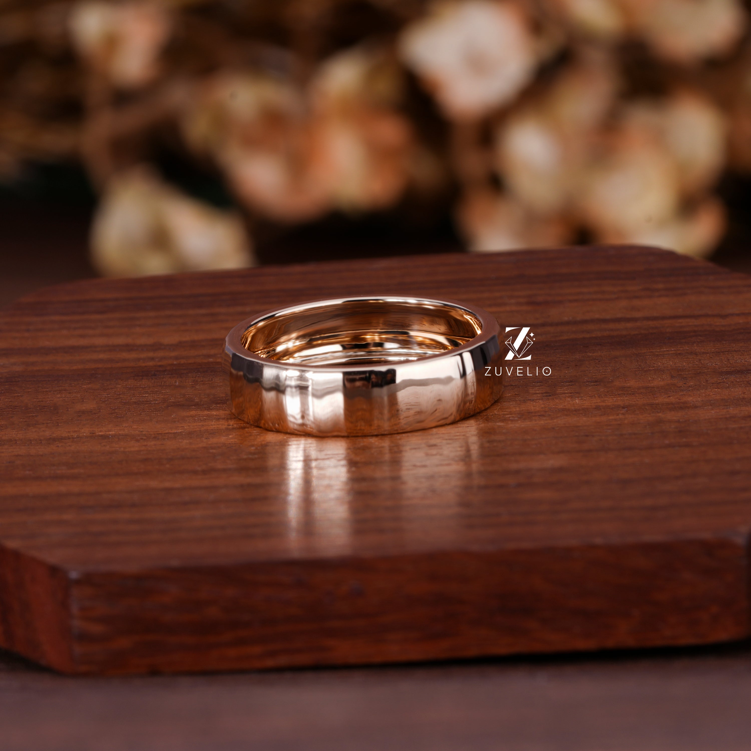 Unisex Textured Gold Band