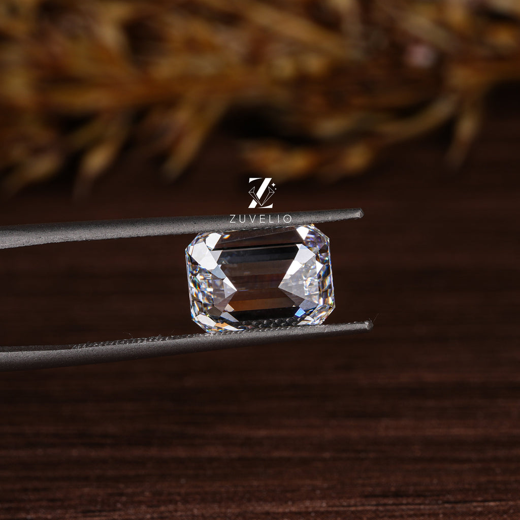 IGI Emerald Cut Lab Diamond - Zuvelio.com