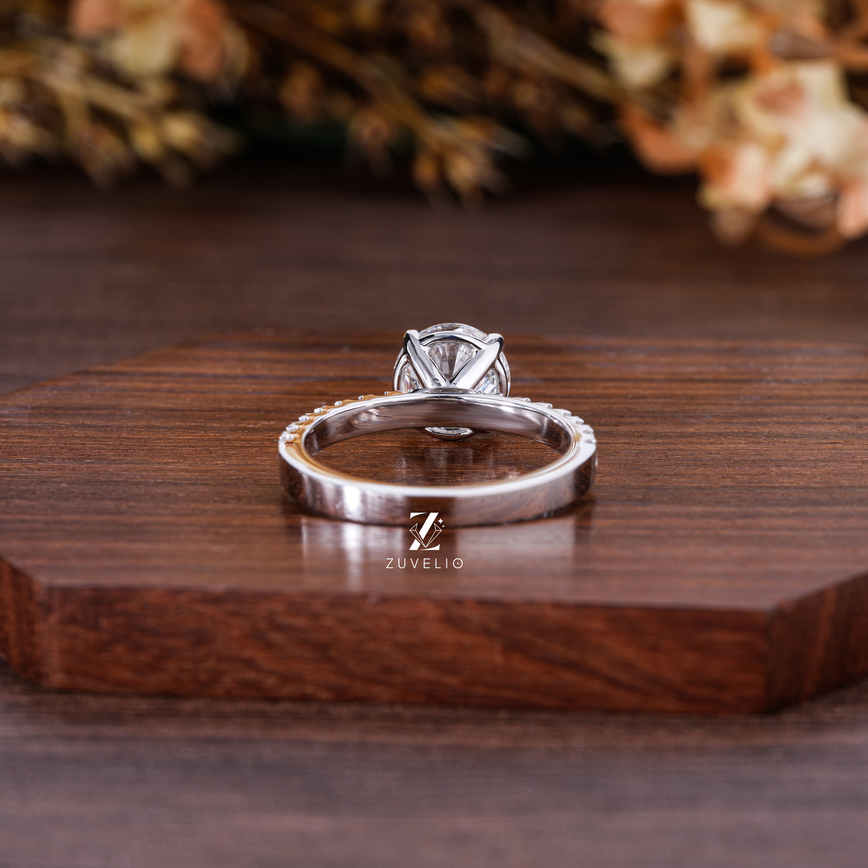 Round  Diamond Engagement Ring - Zuvelio.com