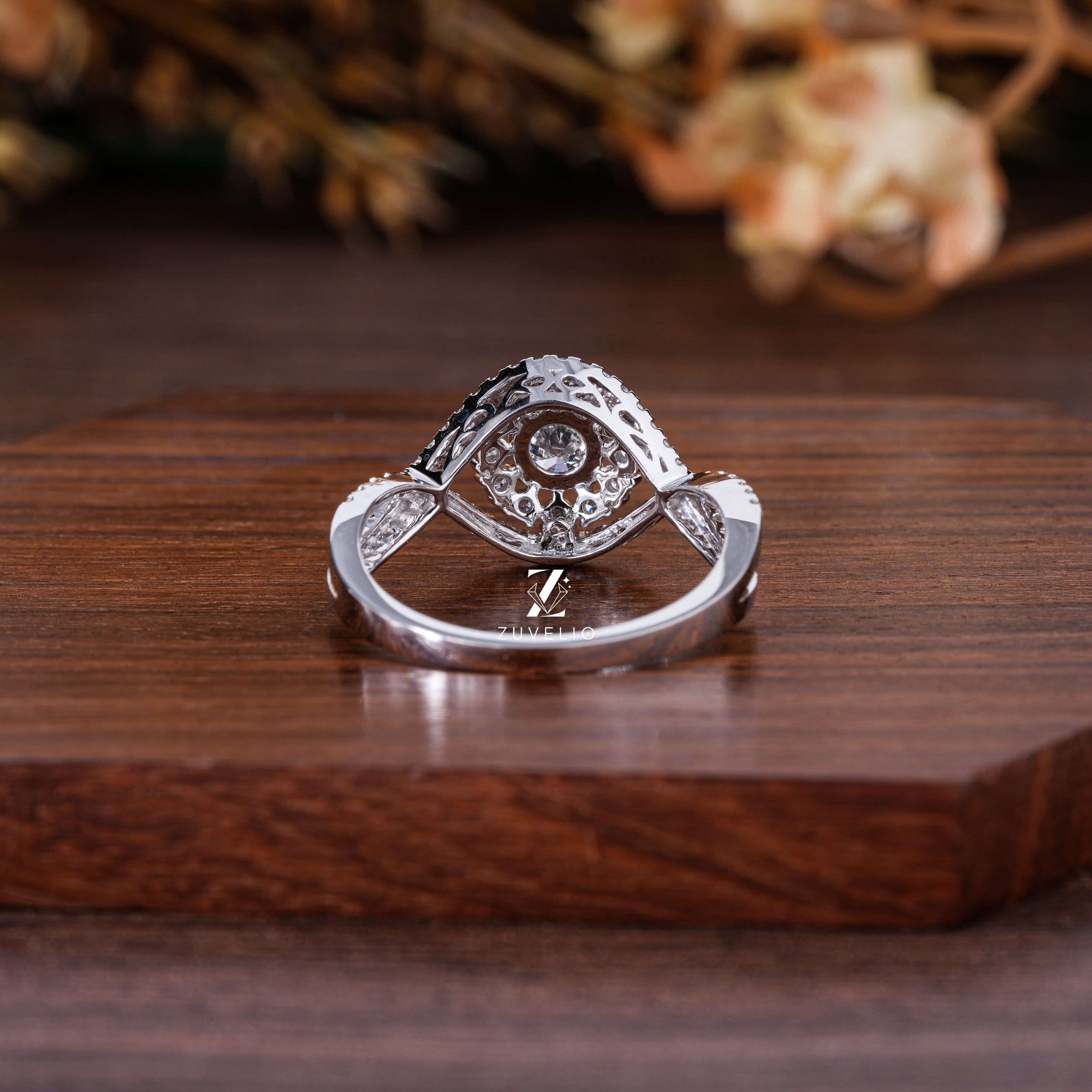Twist Lab Grown Diamond Ring - Zuvelio.com